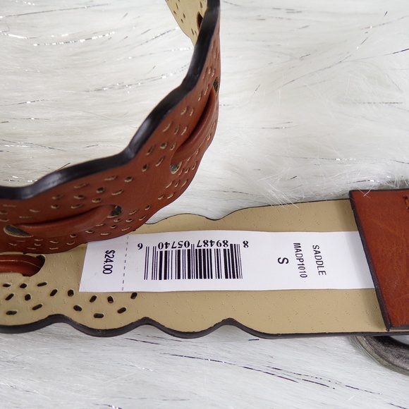 Madden Girl Scalloped Edge Belt - Picture 5 of 5